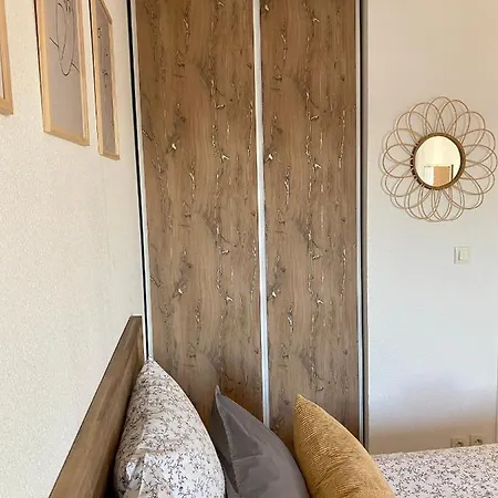 Apartment En Face Hopital Nord